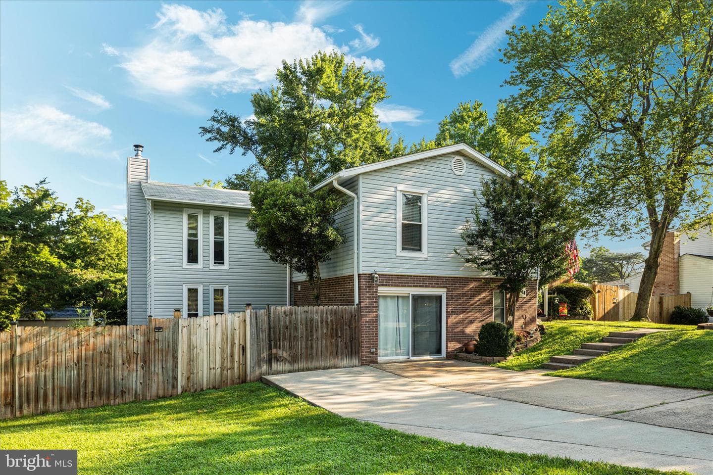 4104 Hamlin Avenue photo 30