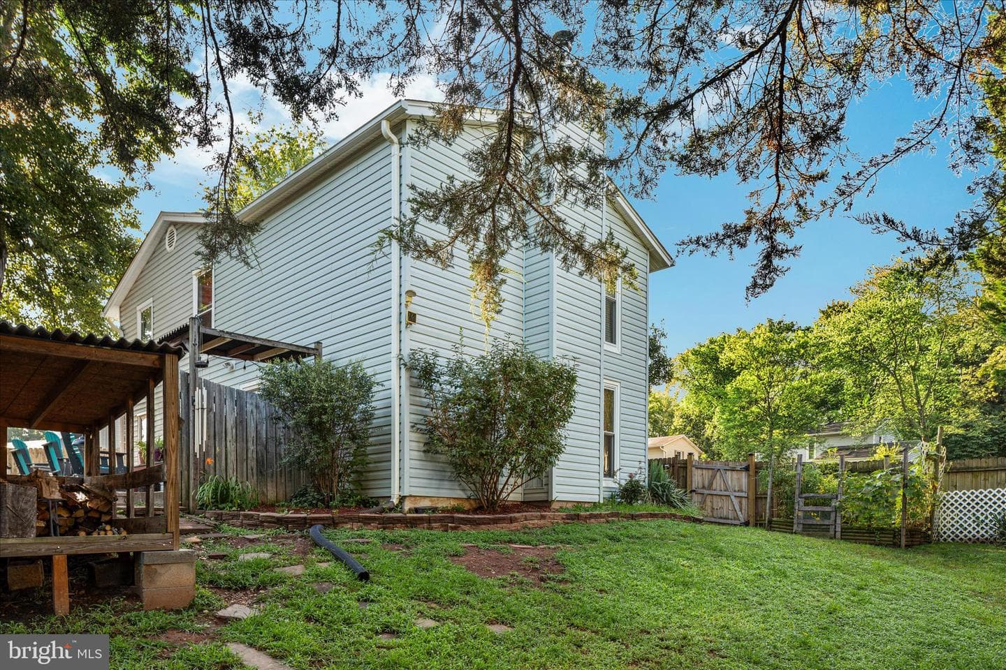 4104 Hamlin Avenue photo 32