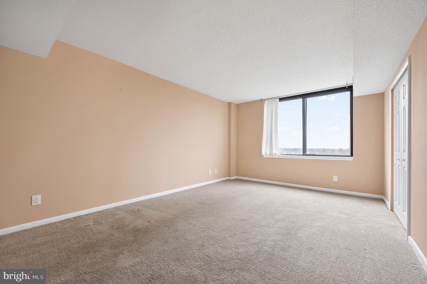 3709 S George Mason Drive #406-E photo 35