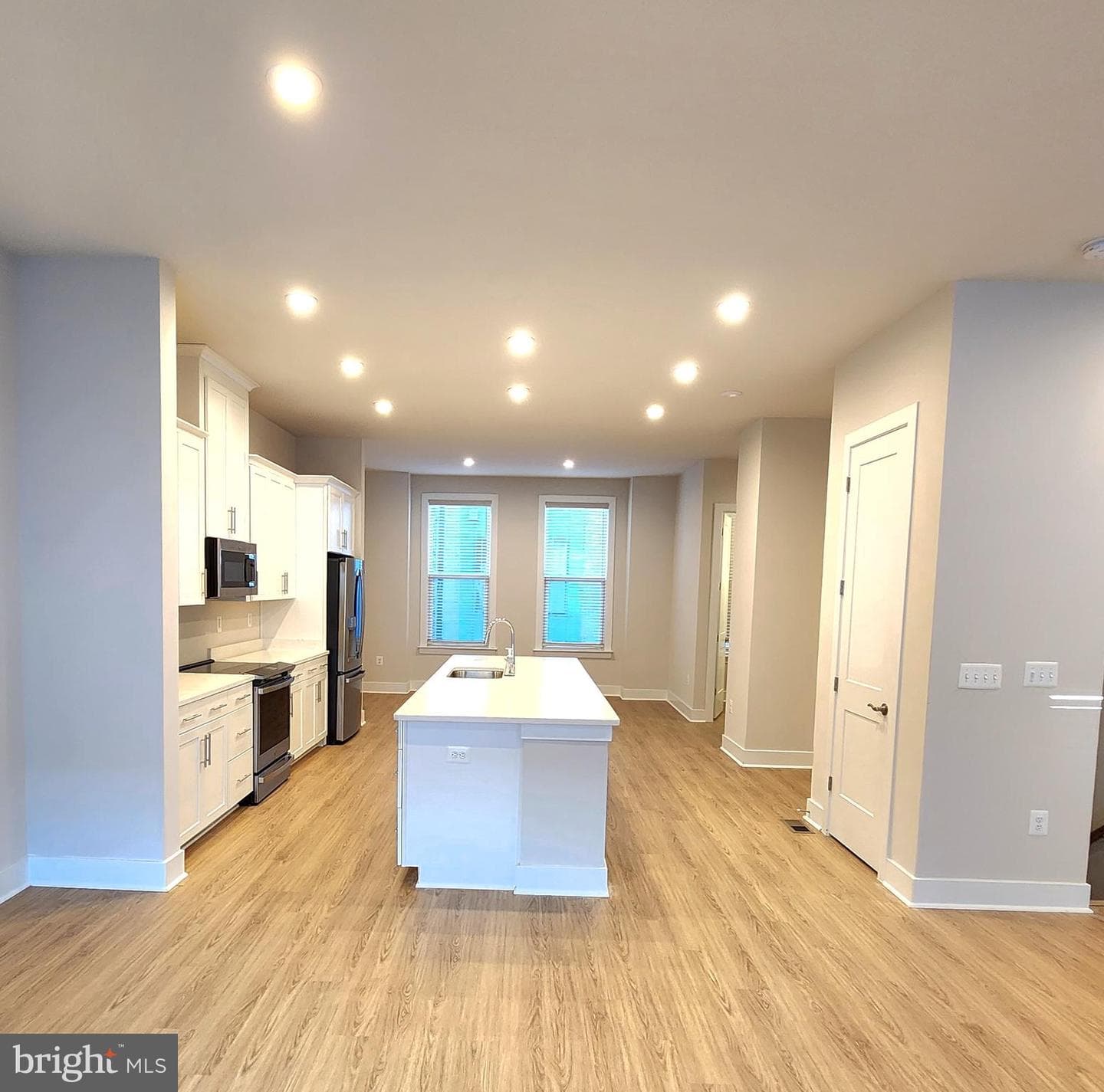 2391 Liberty Loop photo 13
