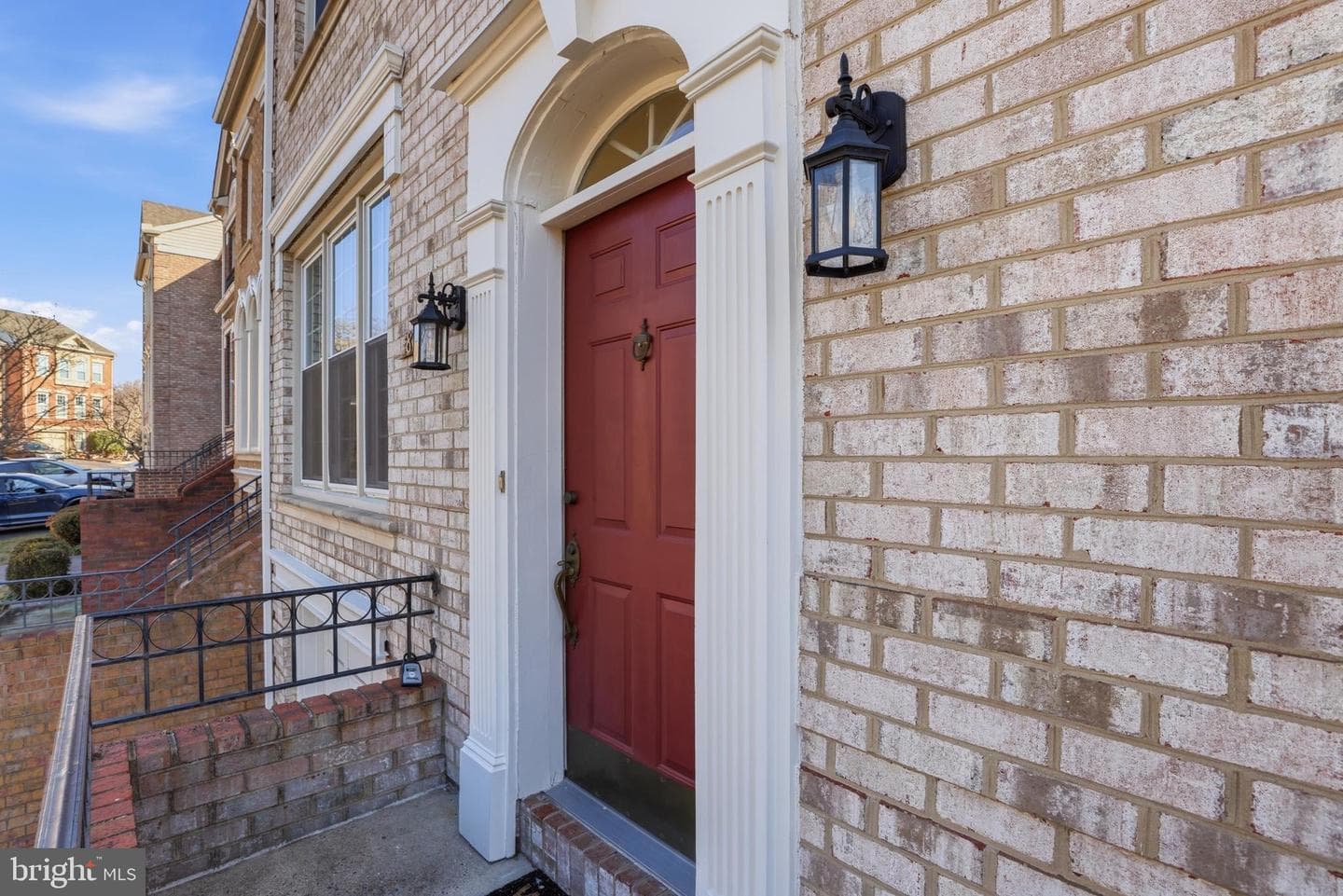 8027 Tanworth Court photo 3
