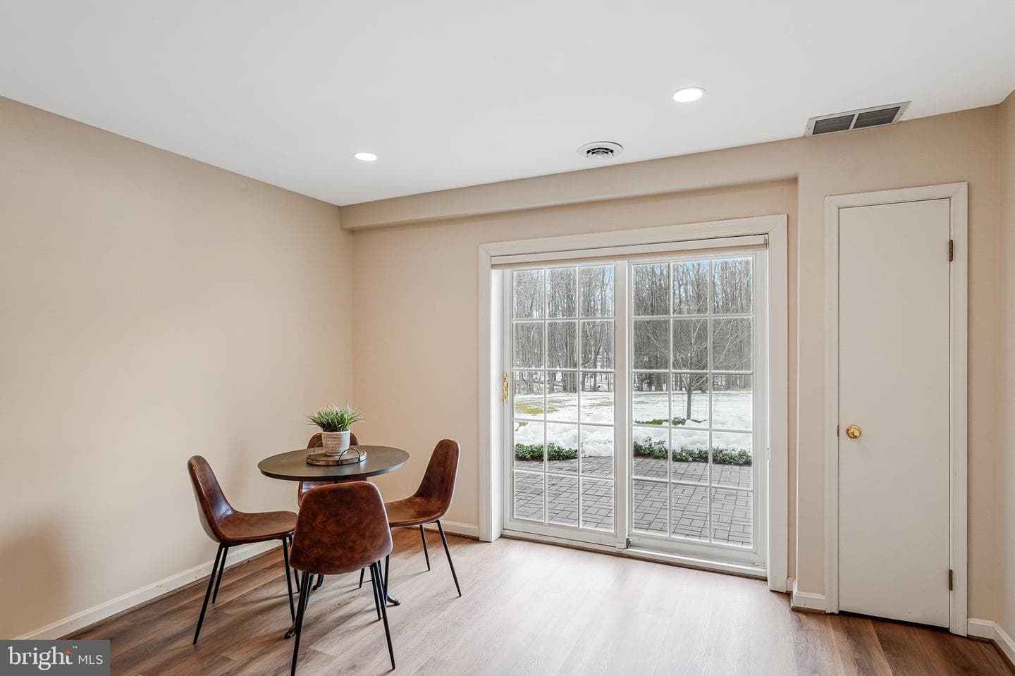 10500 Mount Sunapee Rd. photo 31