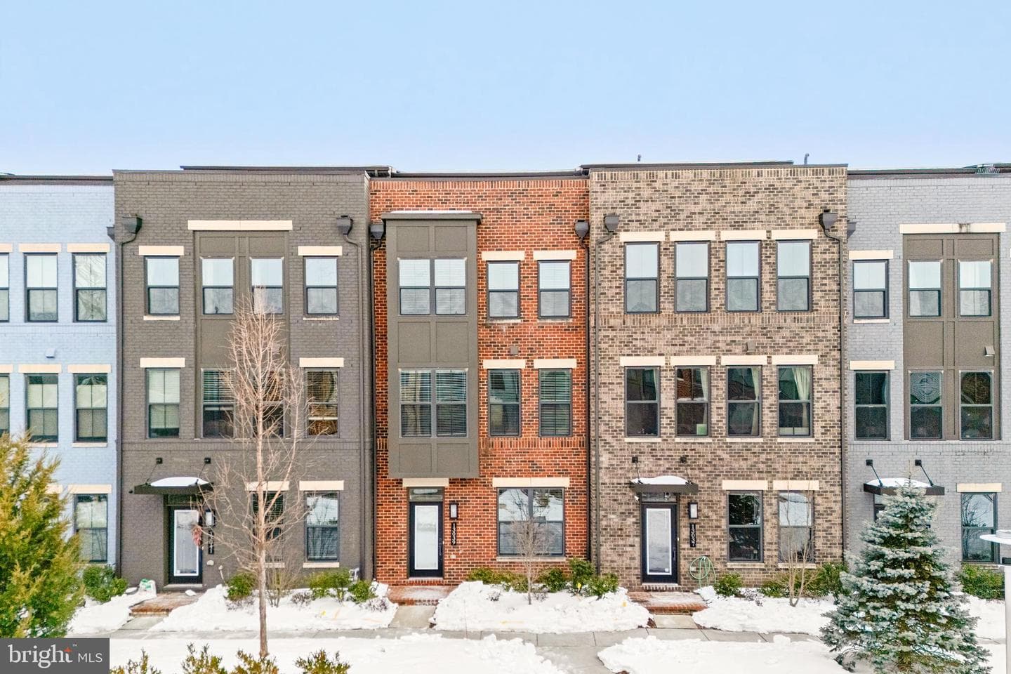 13039 Hattontown Square photo 2