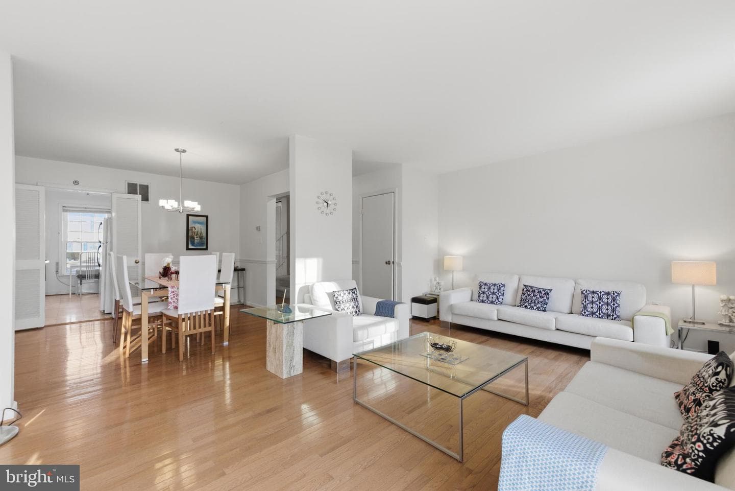 7227 Evanston Road photo 15