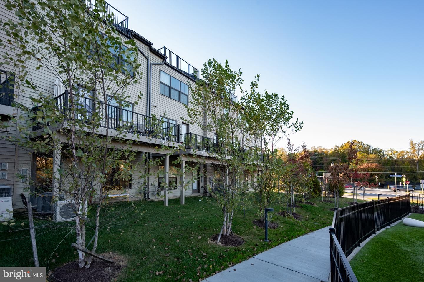 5509 Valmarana Way photo 54