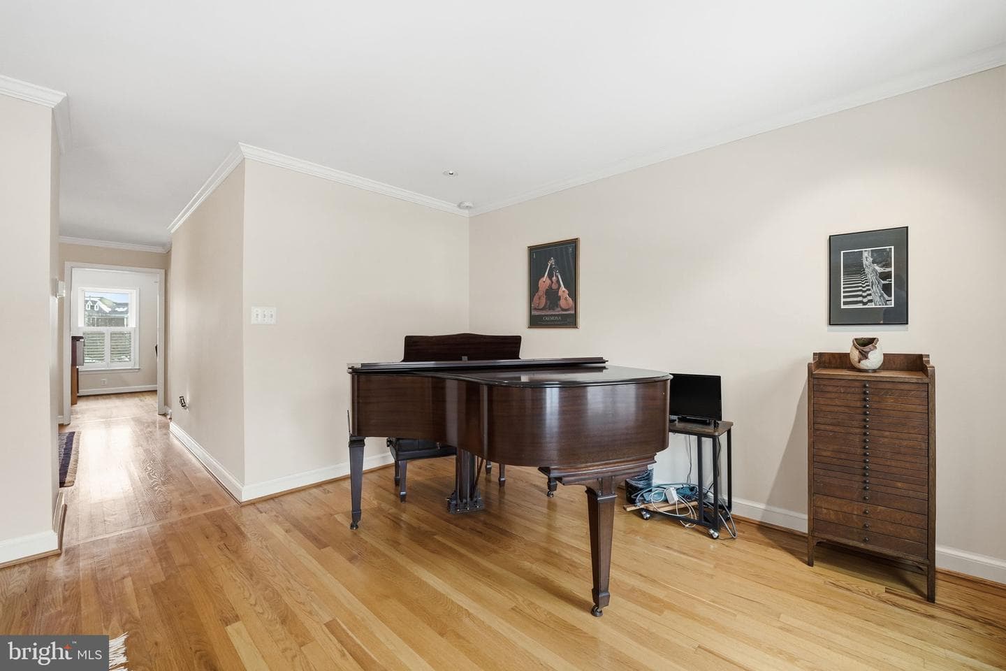 1566 Westmoreland Street photo 22
