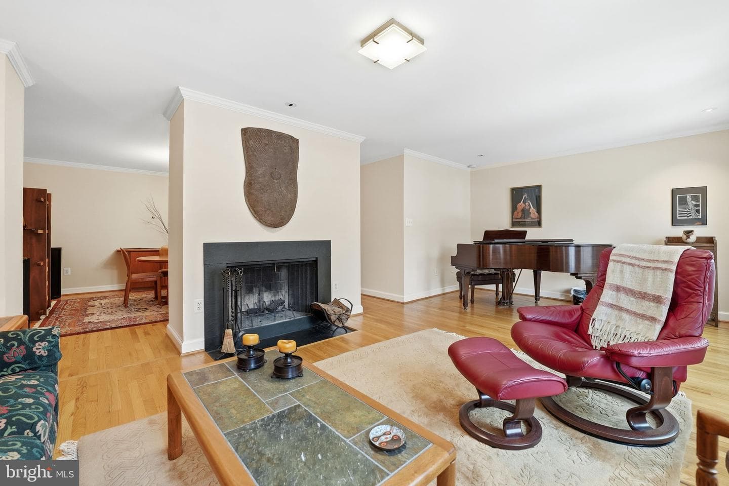 1566 Westmoreland Street photo 24