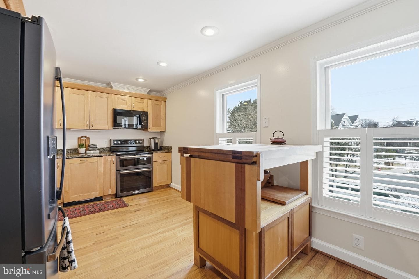 1566 Westmoreland Street photo 5