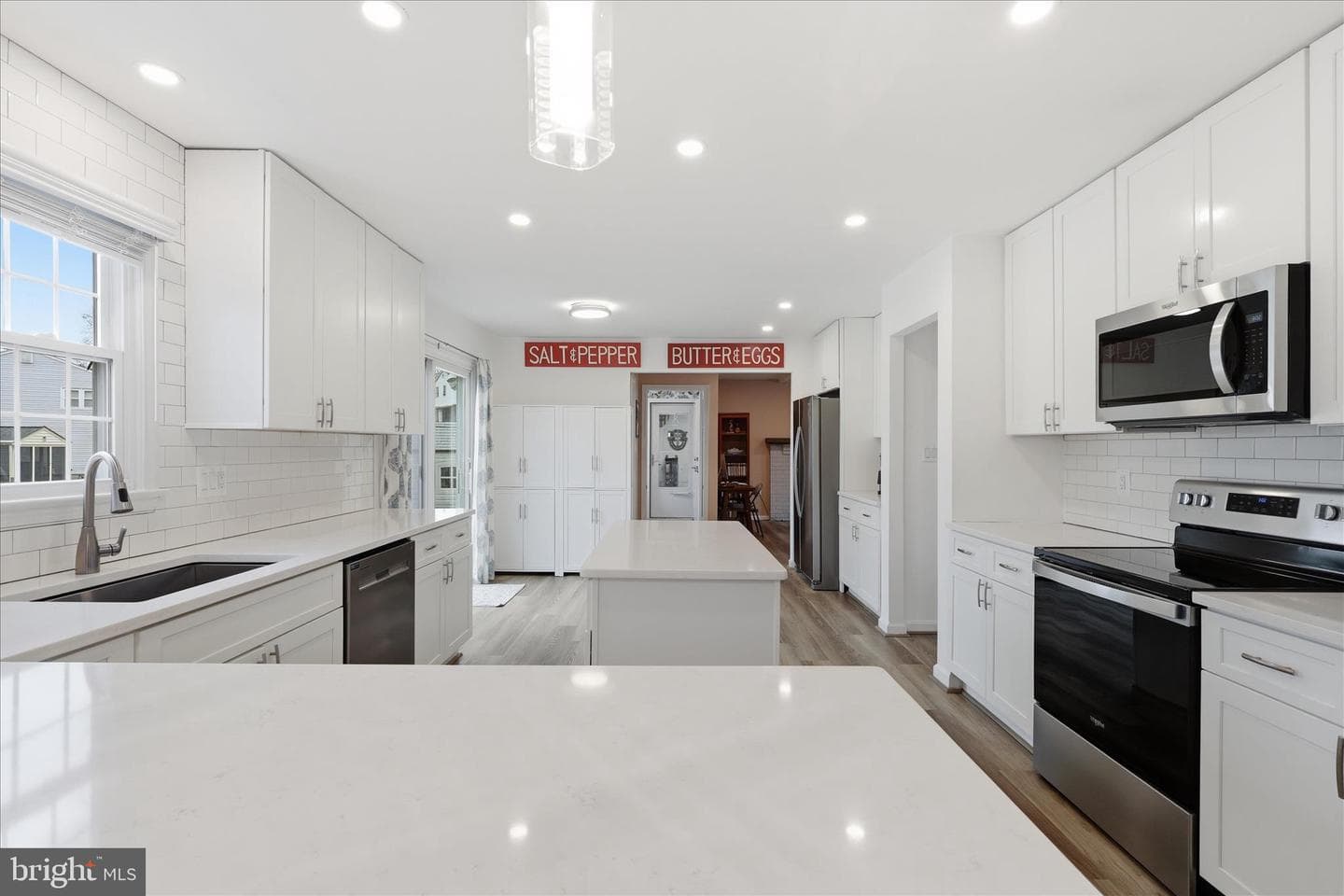 7923 Lake Pleasant Drive photo 4