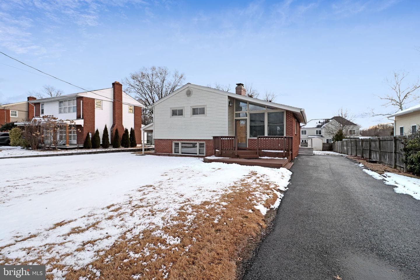 6323 Hillcrest Place photo 3