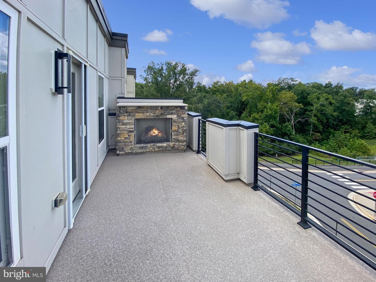 4967 Lakeside Crossing photo 8