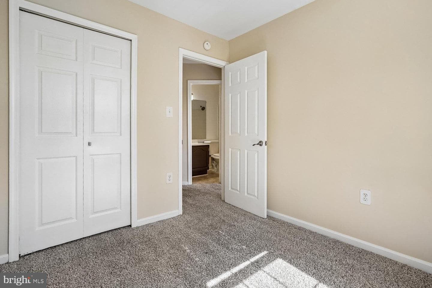 14033 Betsy Ross Lane photo 20