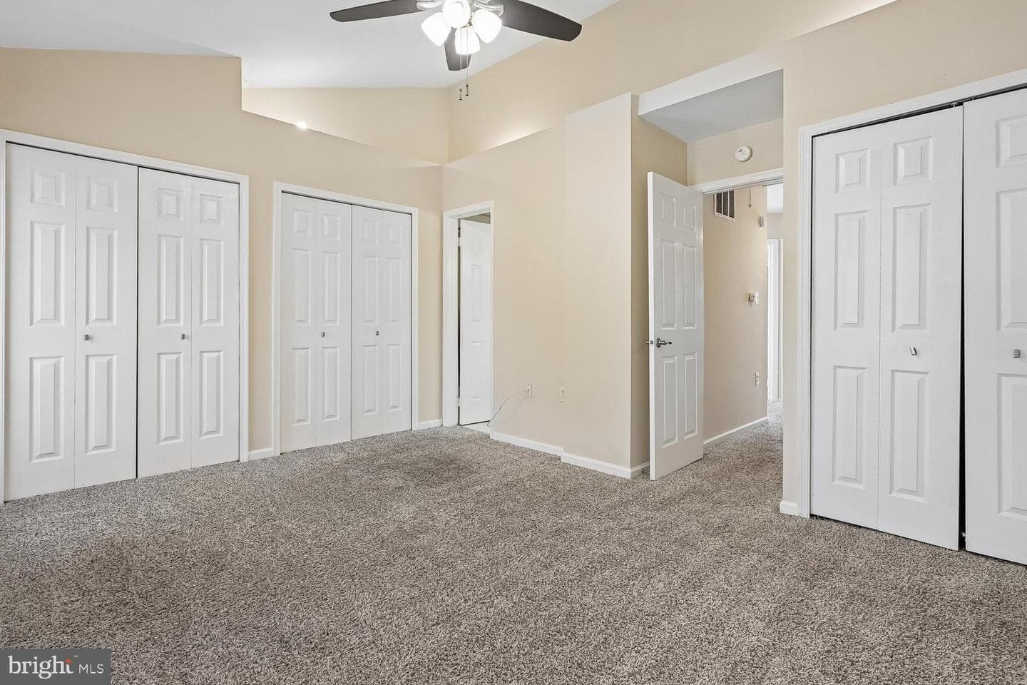14033 Betsy Ross Lane photo 25