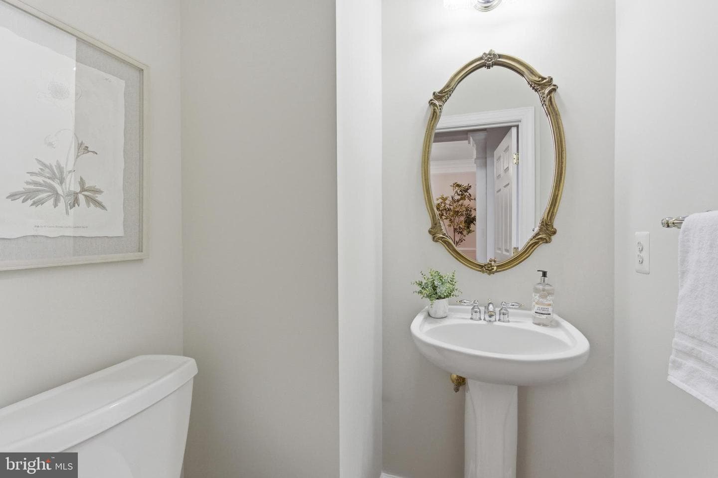 8002 Samuel Wallis Street photo 26