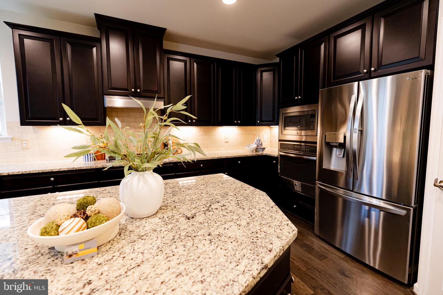 8835 Chrisanthe Court photo 41
