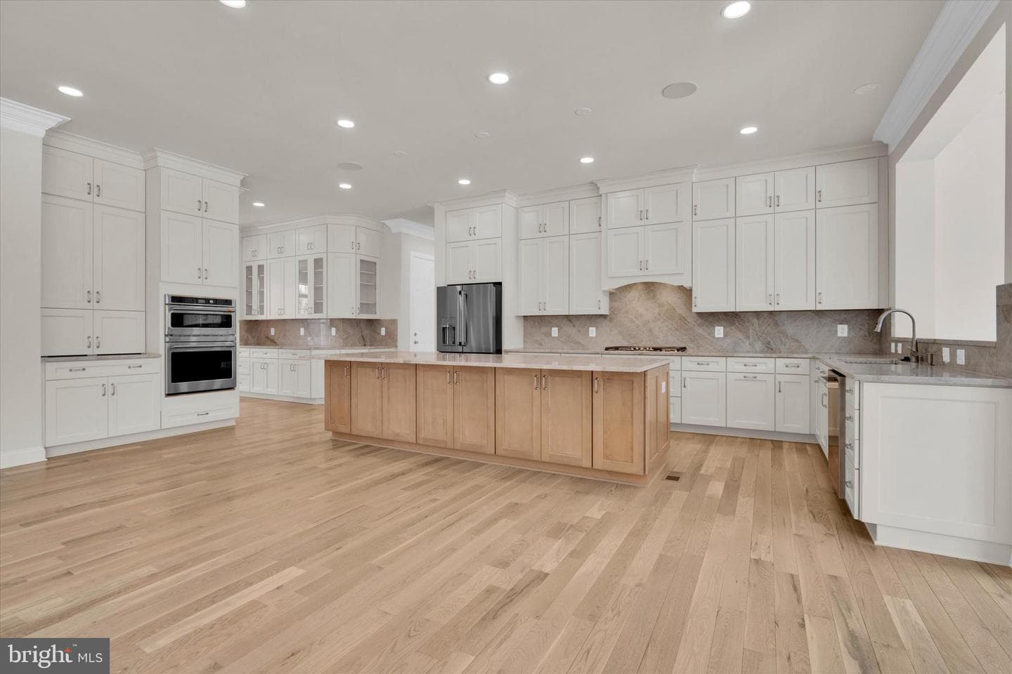 4627 Fairfax Manor Court photo 10