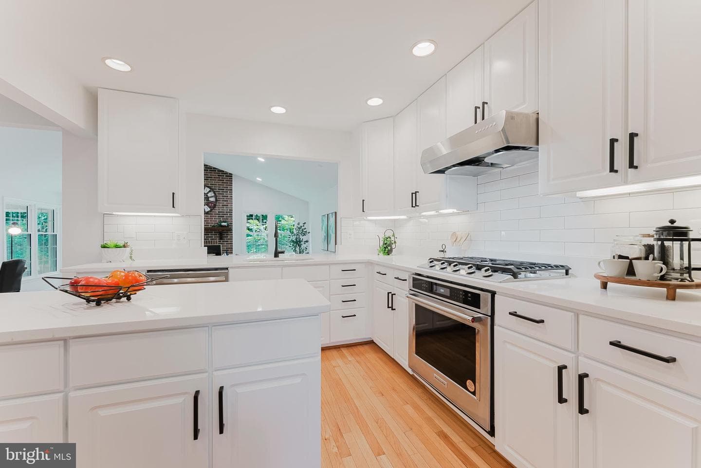 9505 Sailcloth Place photo 14