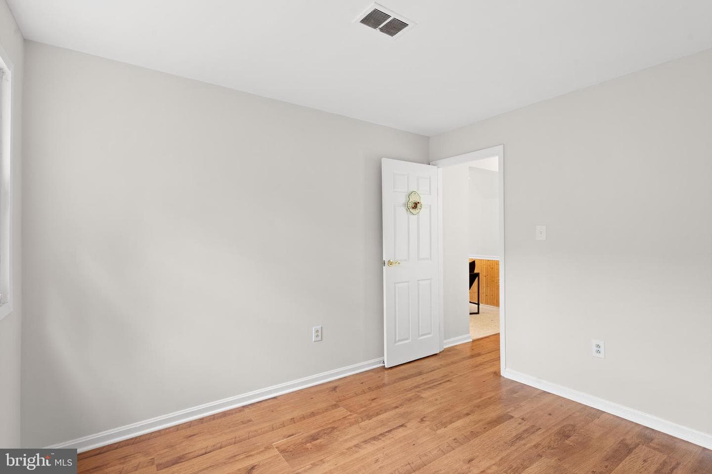 8117 Dabney Avenue photo 18