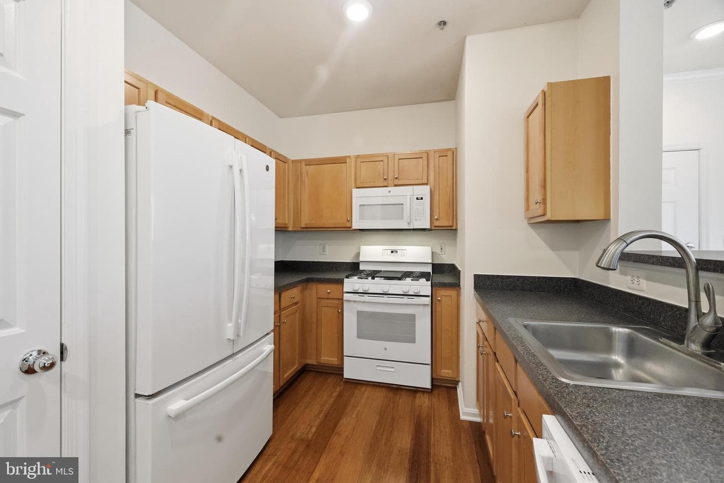5105 Travis Edward Way #g photo 10
