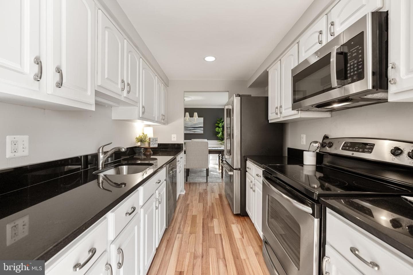 8411 Chillum Court photo 3