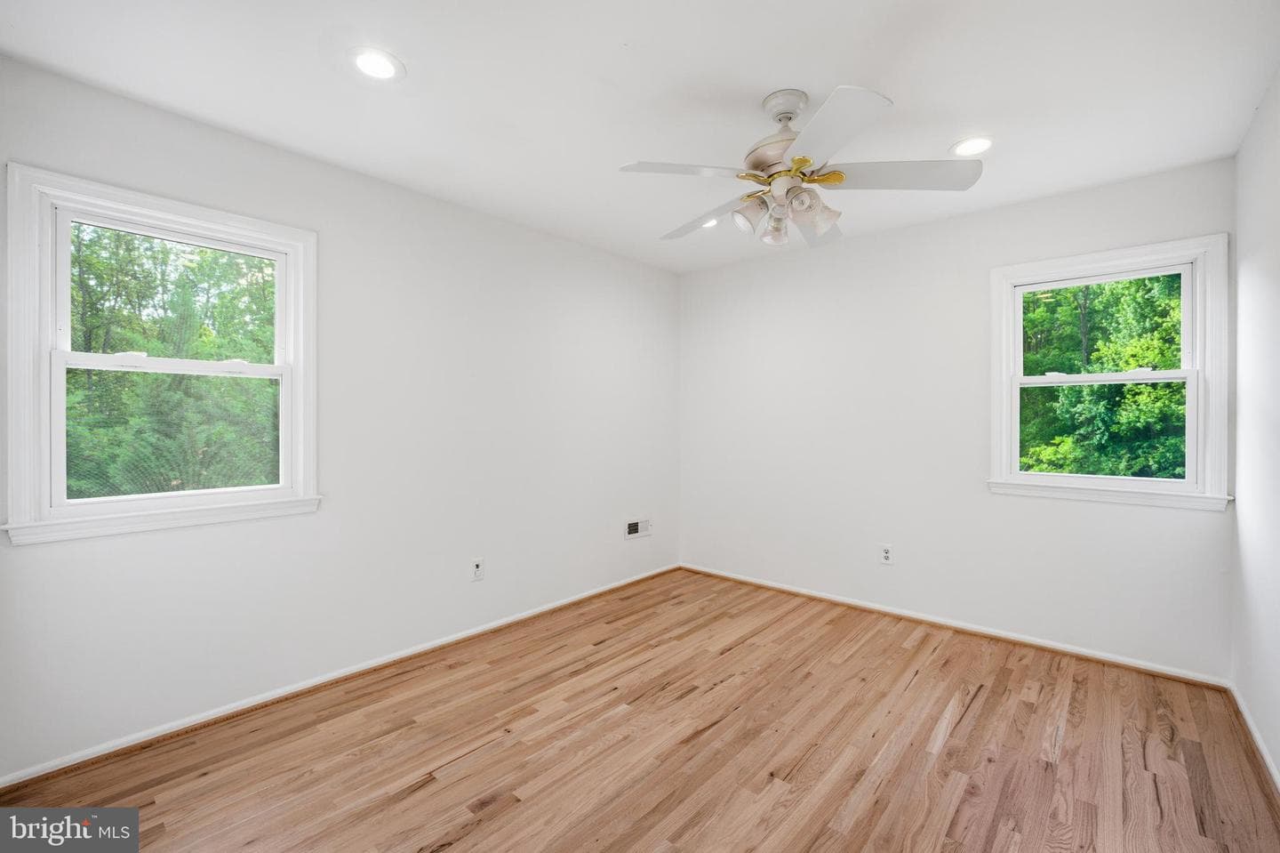 9609 Podium Drive photo 24