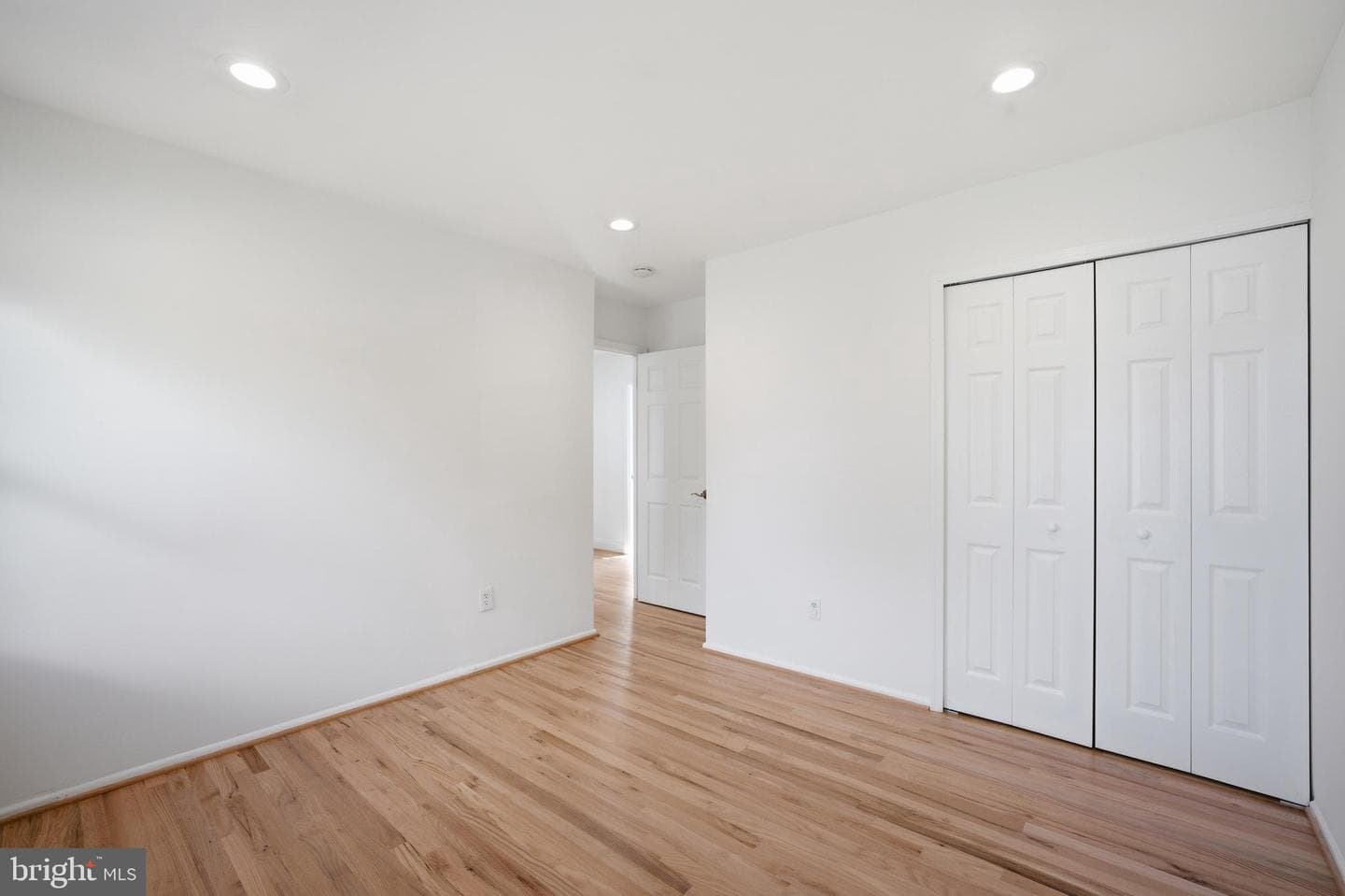 9609 Podium Drive photo 28