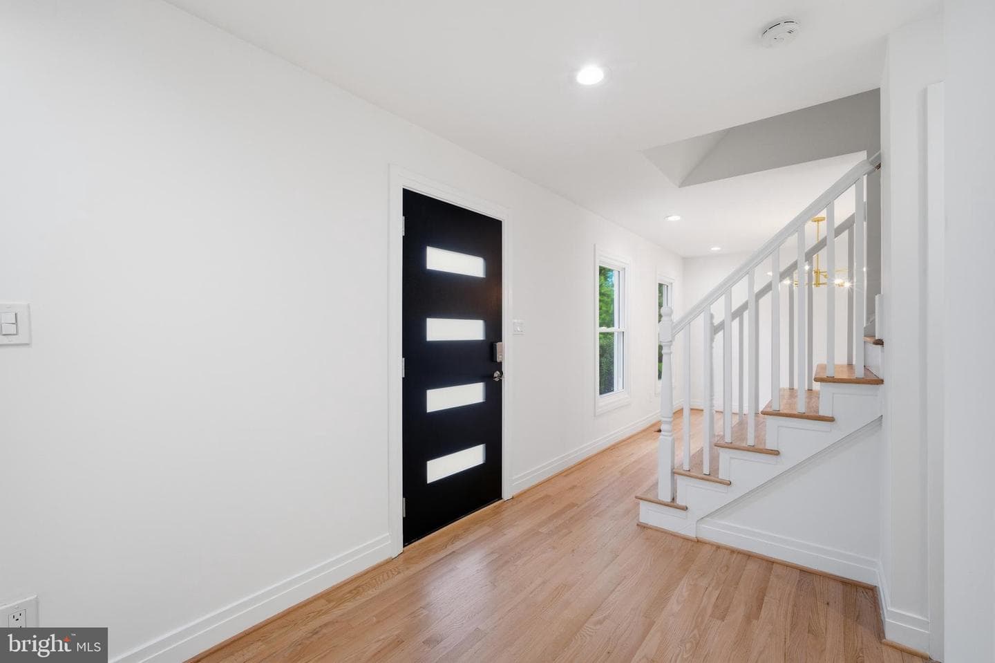 9609 Podium Drive photo 8