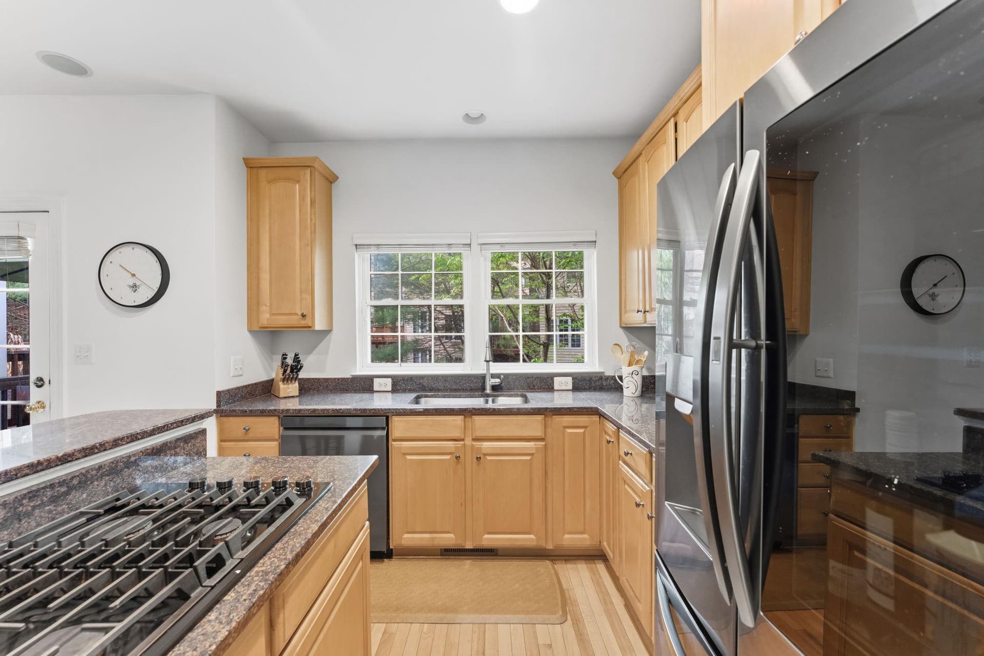 4176 Lower Park Drive photo 10