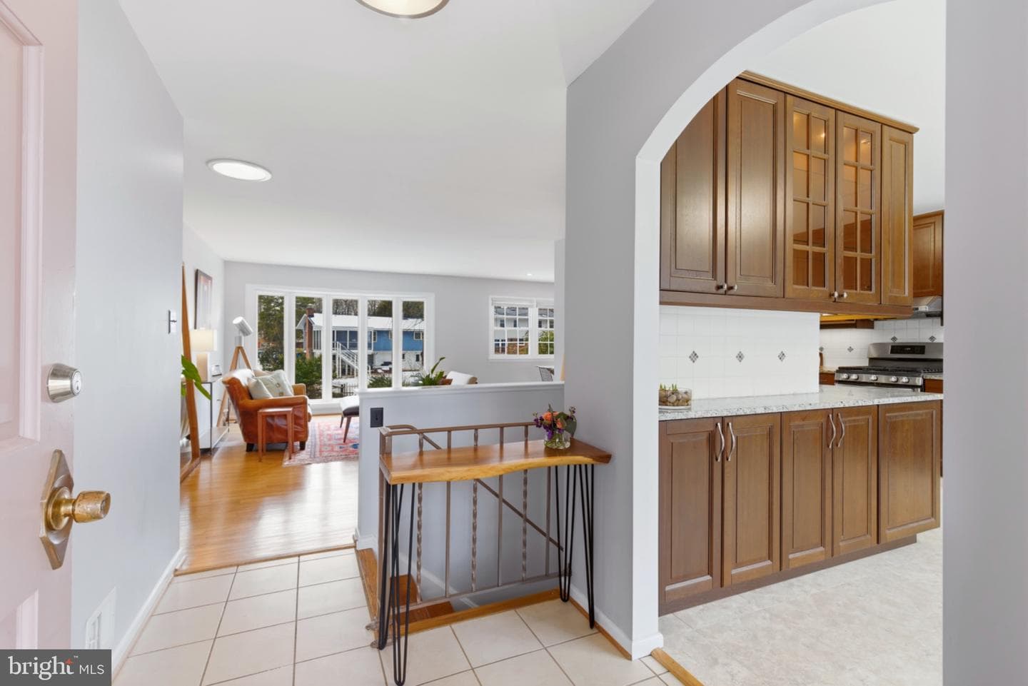 2410 Drexel Street photo 4