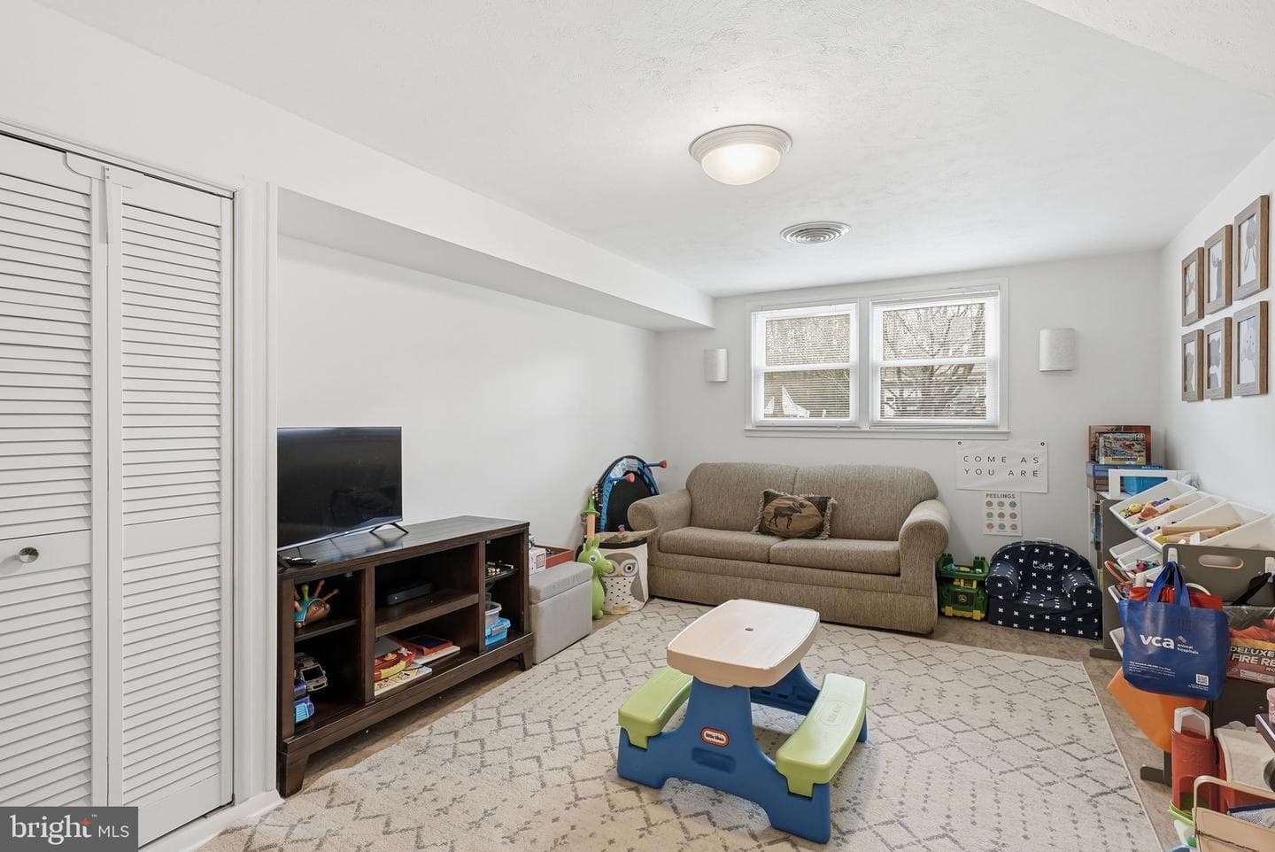 4616 Exeter Street photo 20