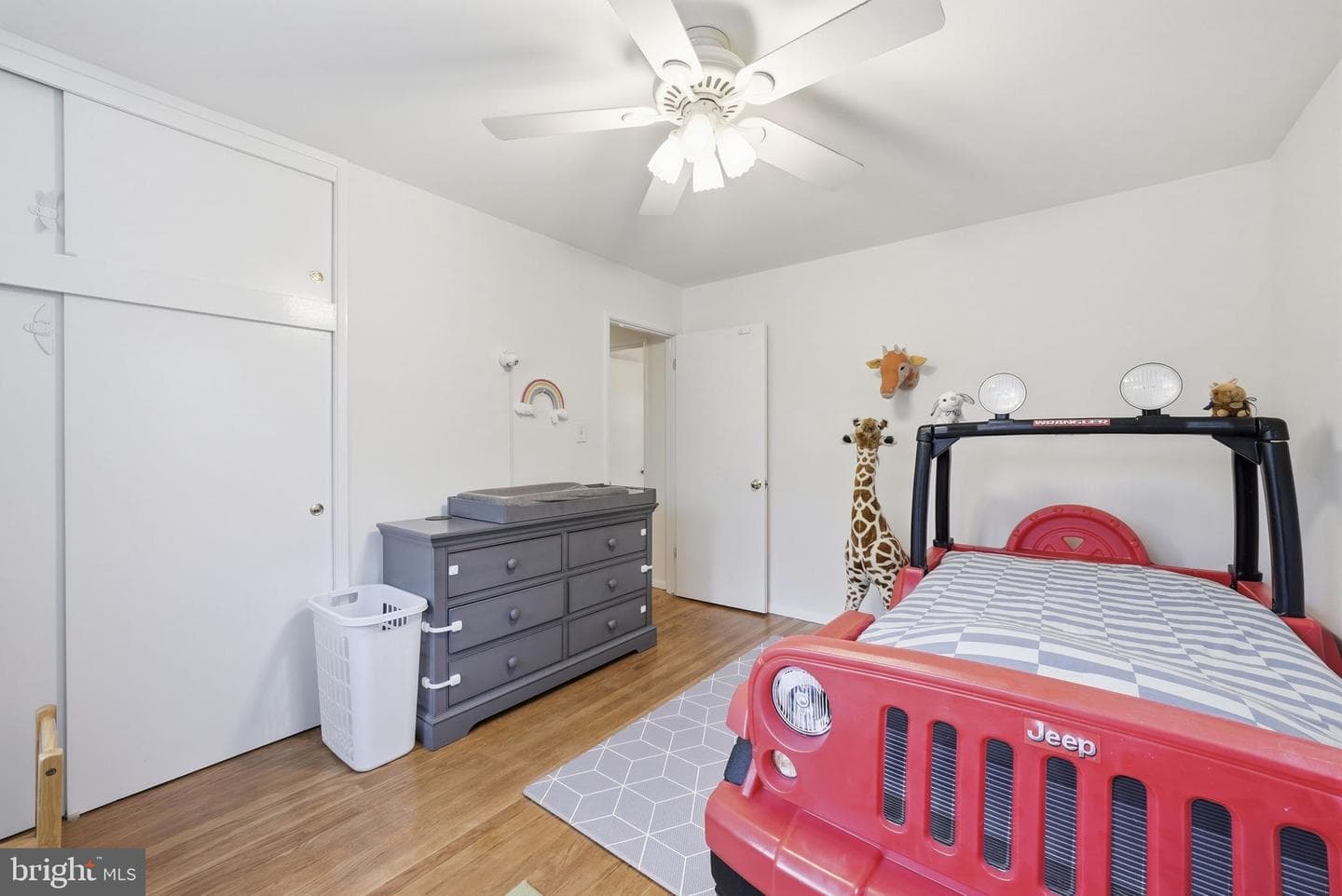 4616 Exeter Street photo 28