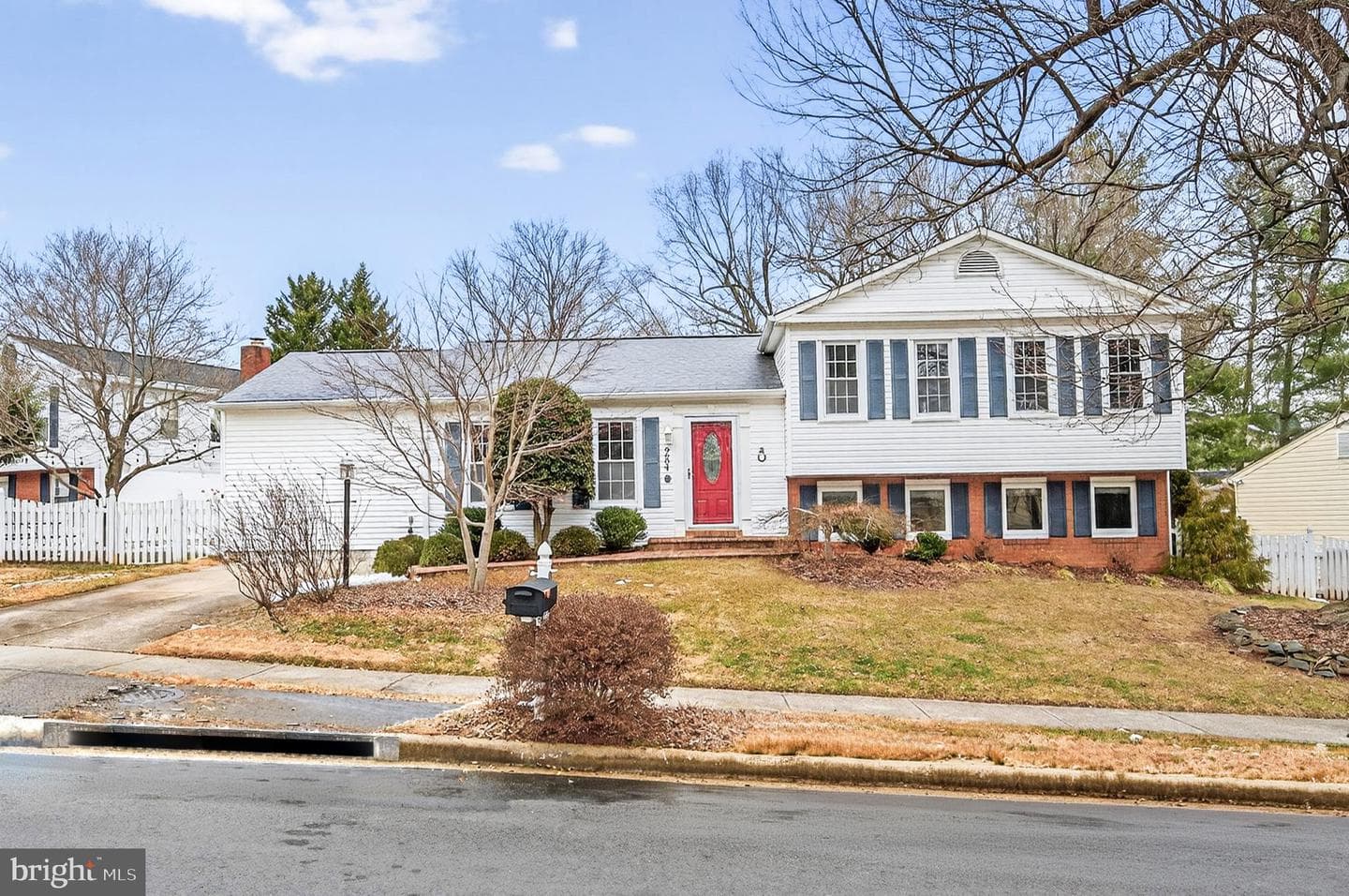 9604 Glenarm Court photo 2
