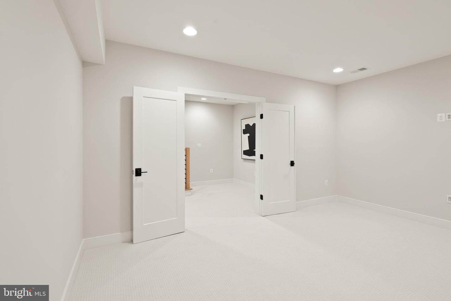 1212 Drake Street SW photo 77