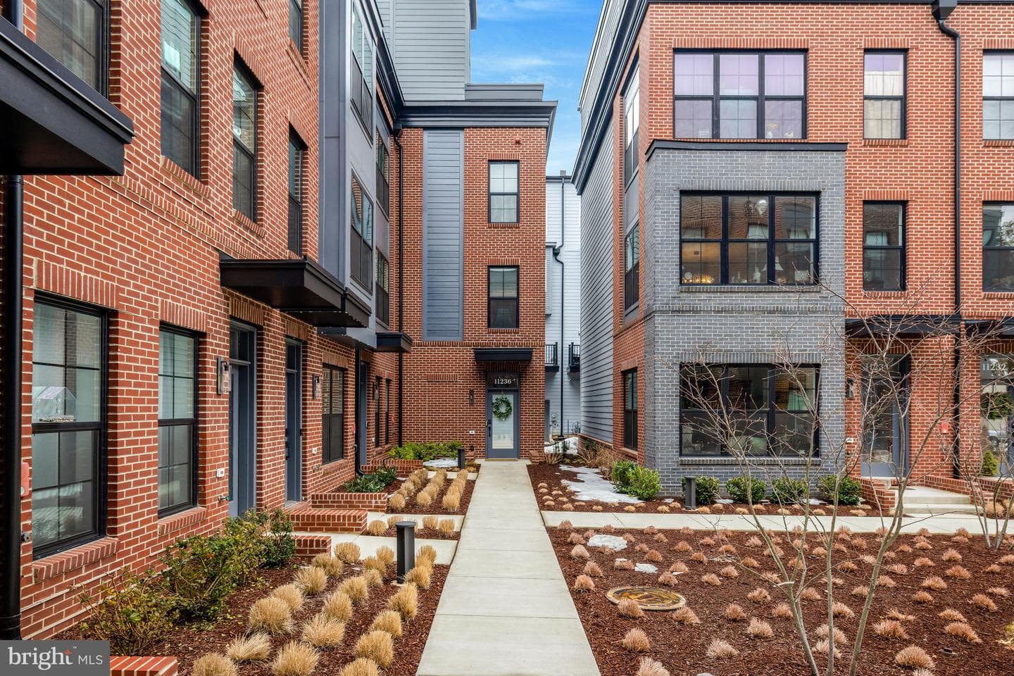 11236 Faraday Park Drive, Reston