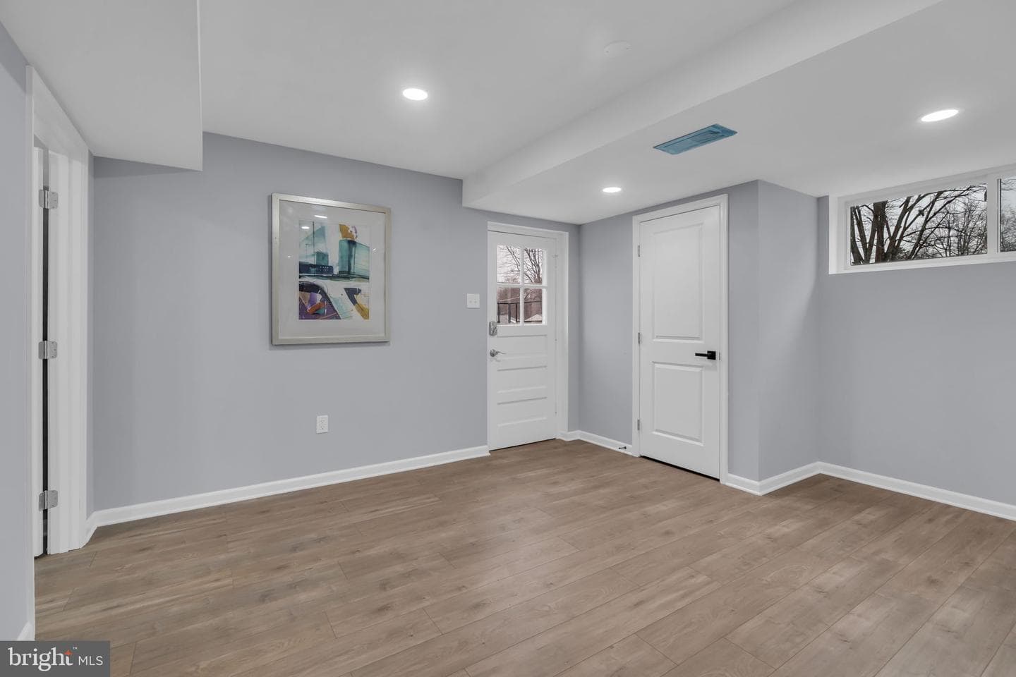 10705 Ames Street photo 40