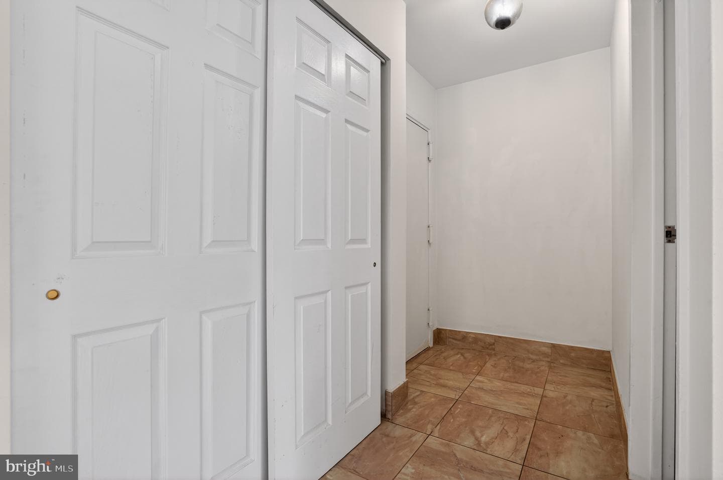 9718 Kingsbridge Drive #103 photo 20