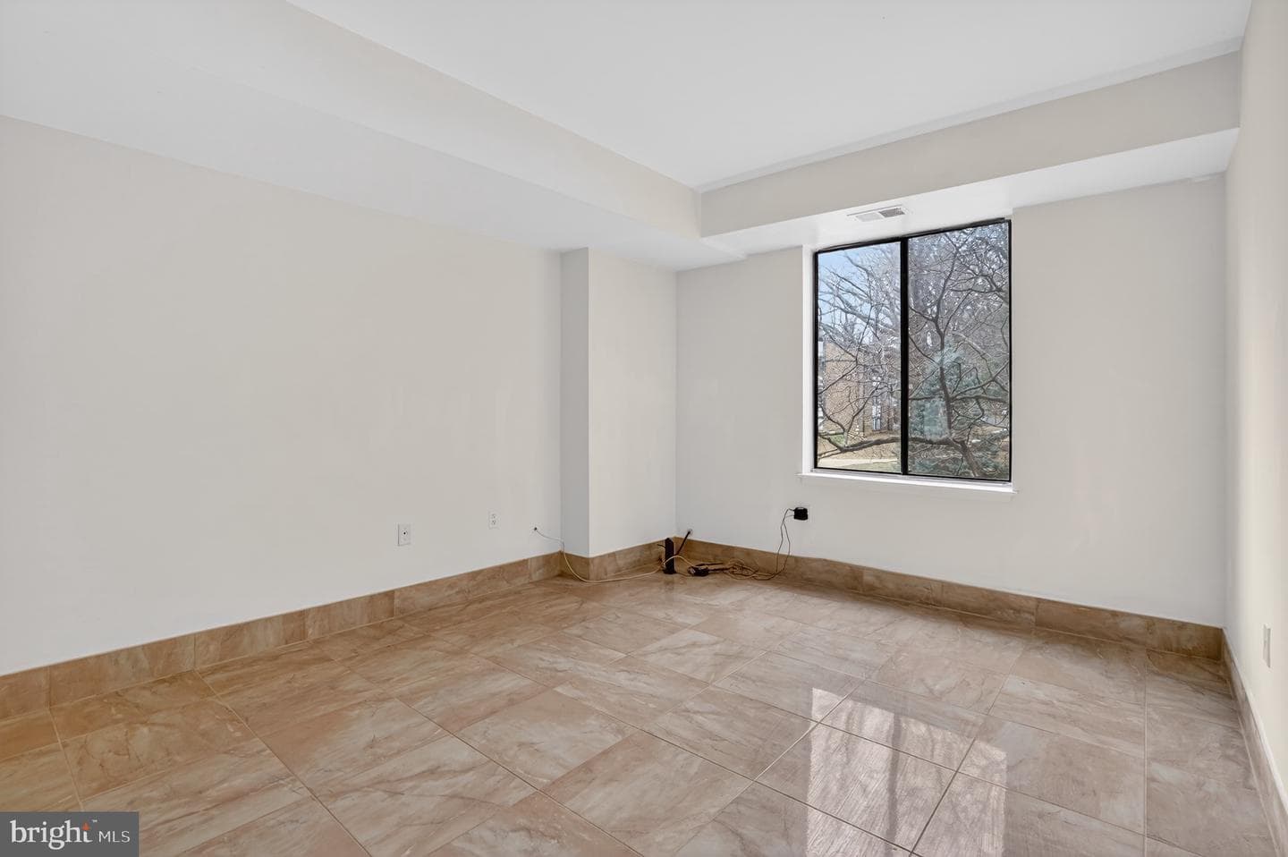 9718 Kingsbridge Drive #103 photo 8