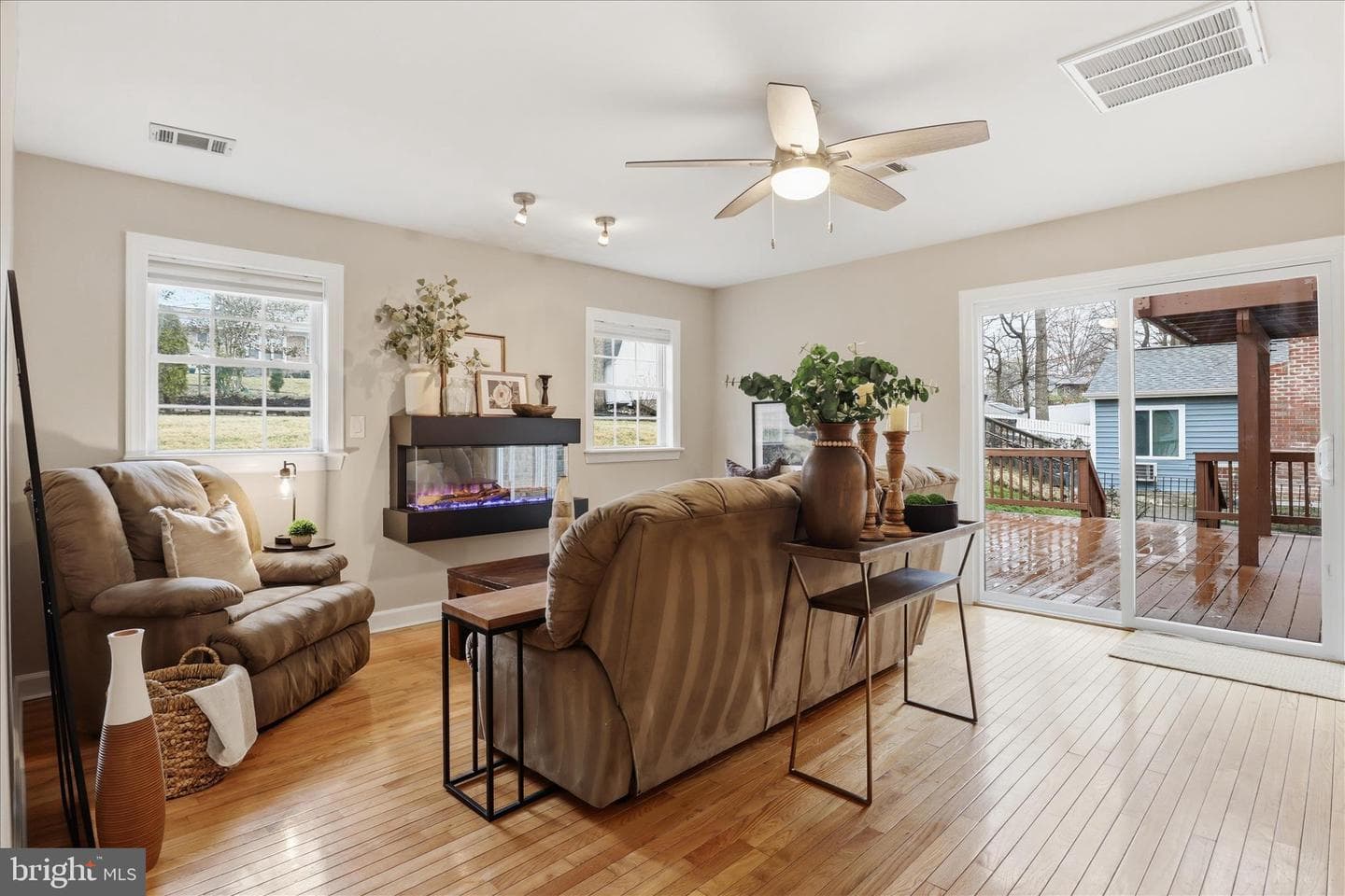 5519 Yorkshire Street photo 17