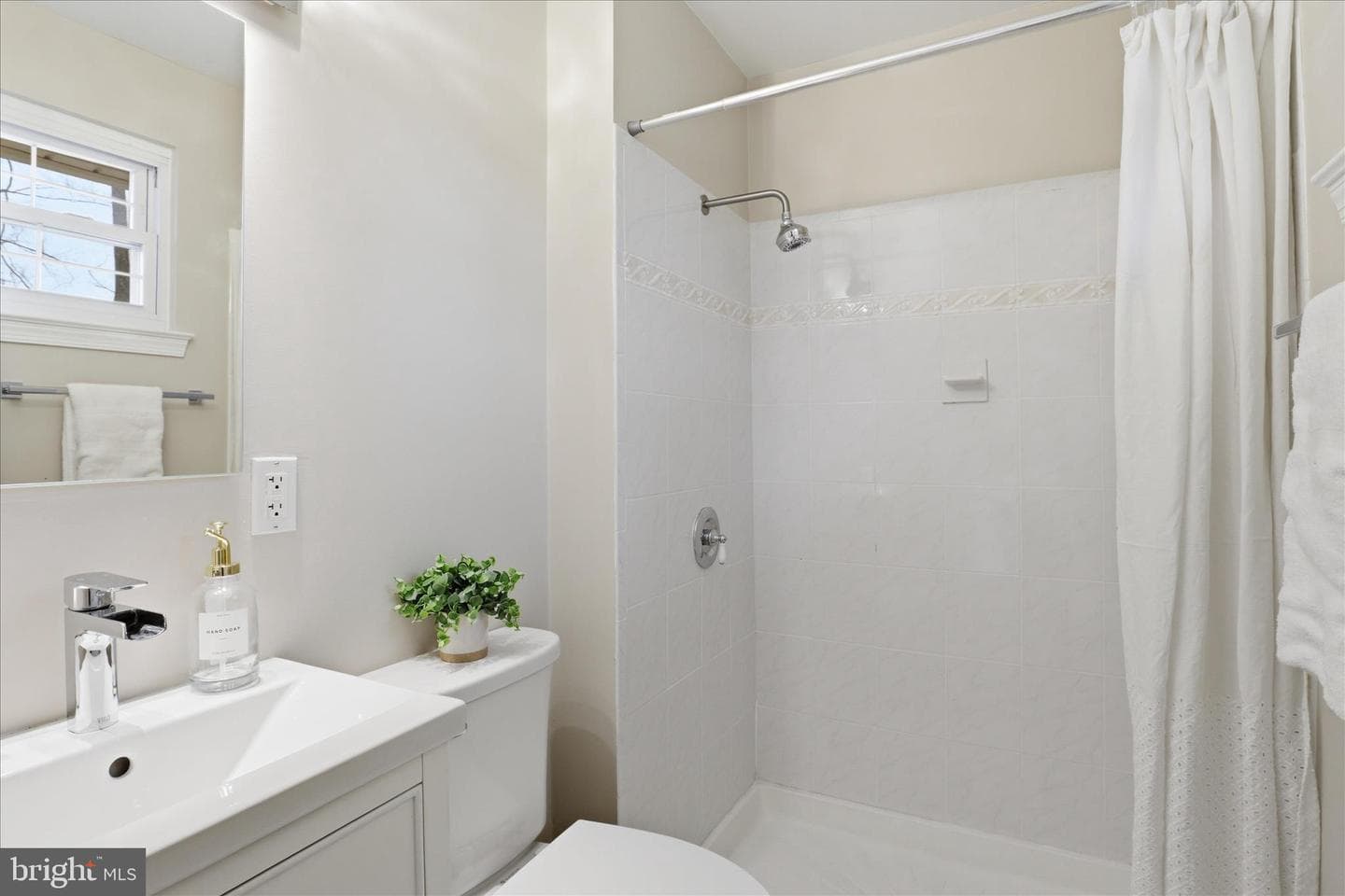 5519 Yorkshire Street photo 27
