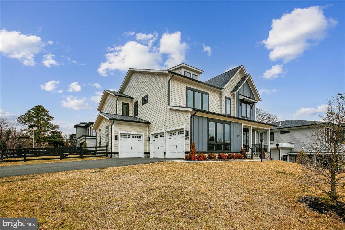 4055 Thornton photo 3