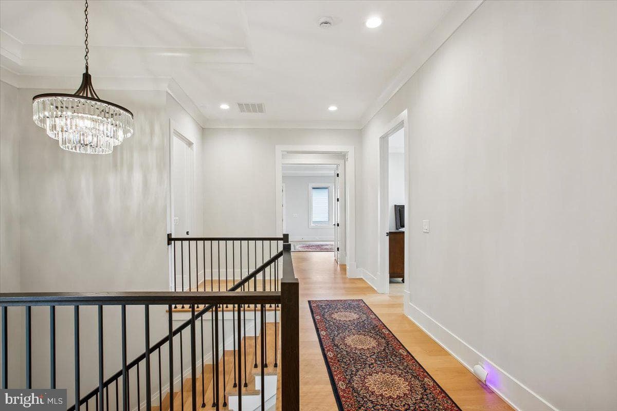 4055 Thornton photo 40