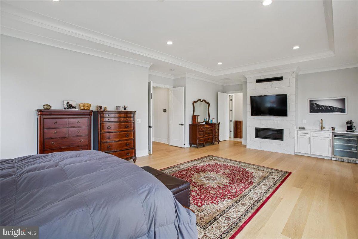 4055 Thornton photo 44