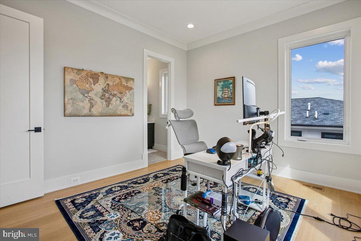 4055 Thornton photo 57