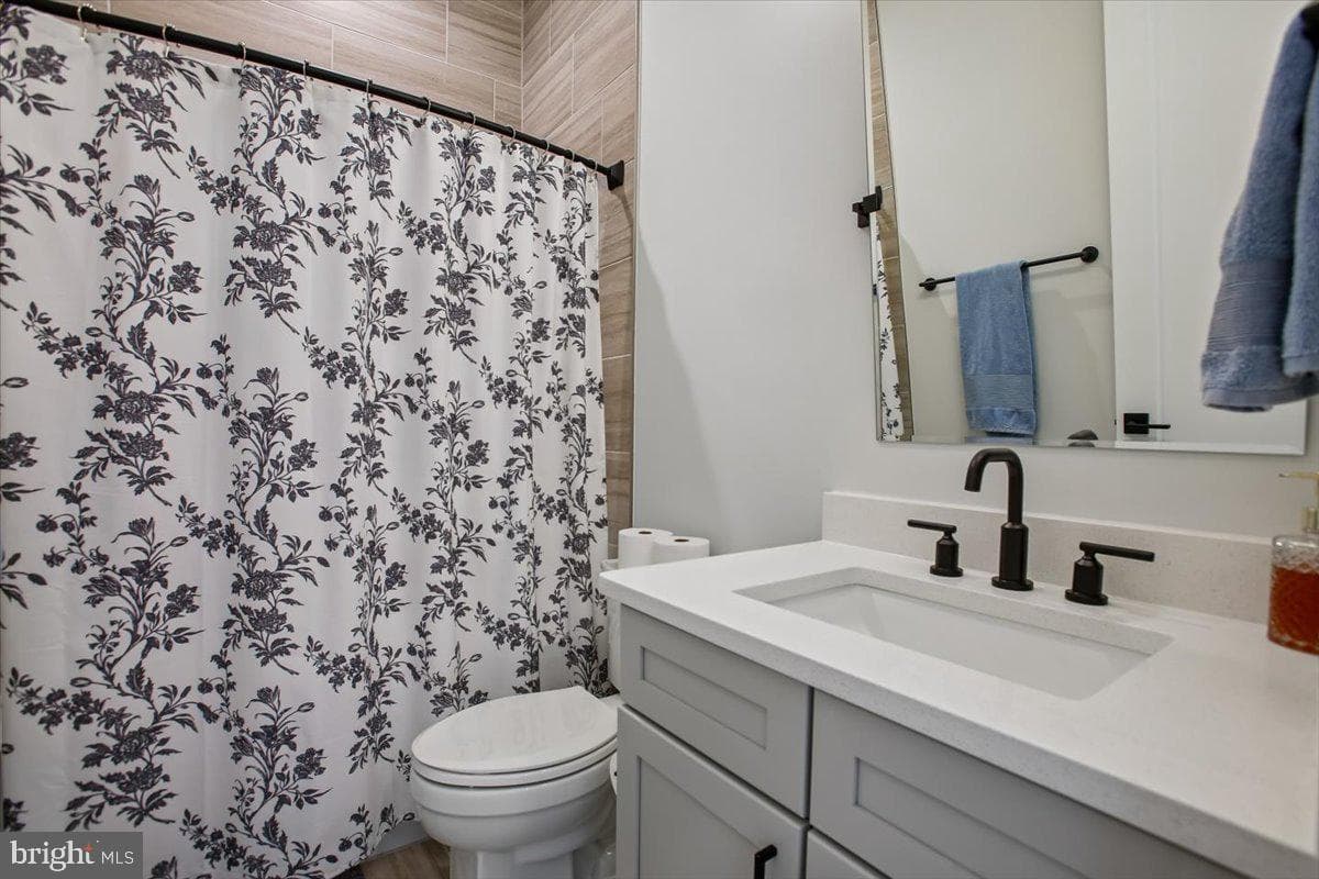 4055 Thornton photo 58