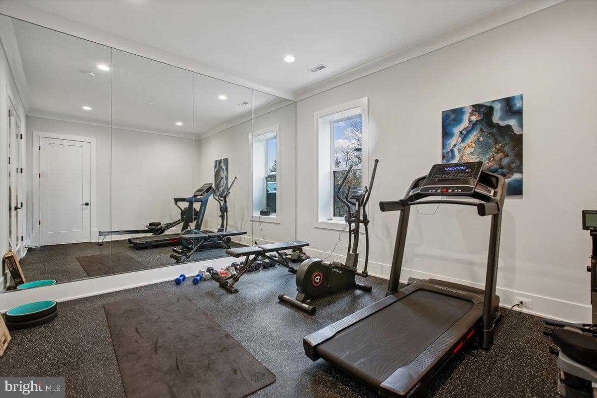 4055 Thornton photo 72