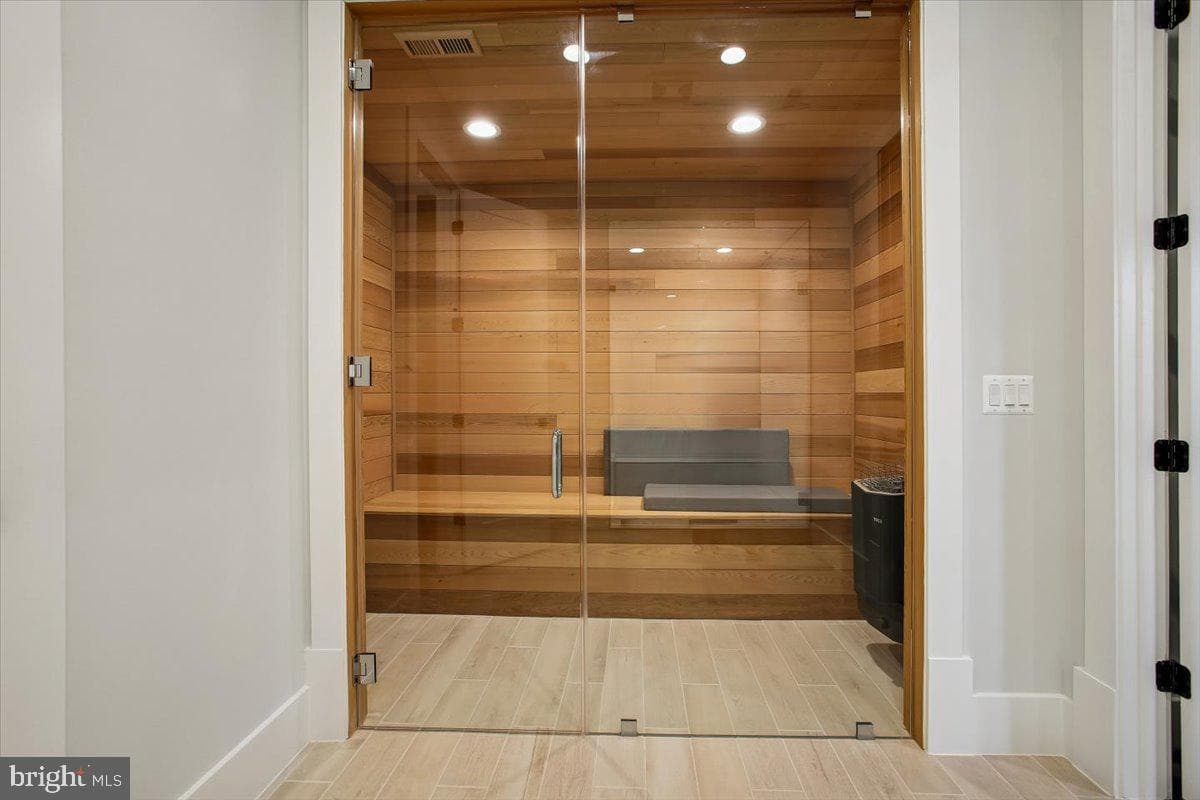 4055 Thornton photo 74