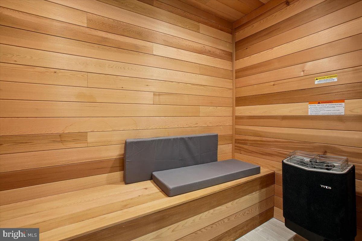 4055 Thornton photo 75