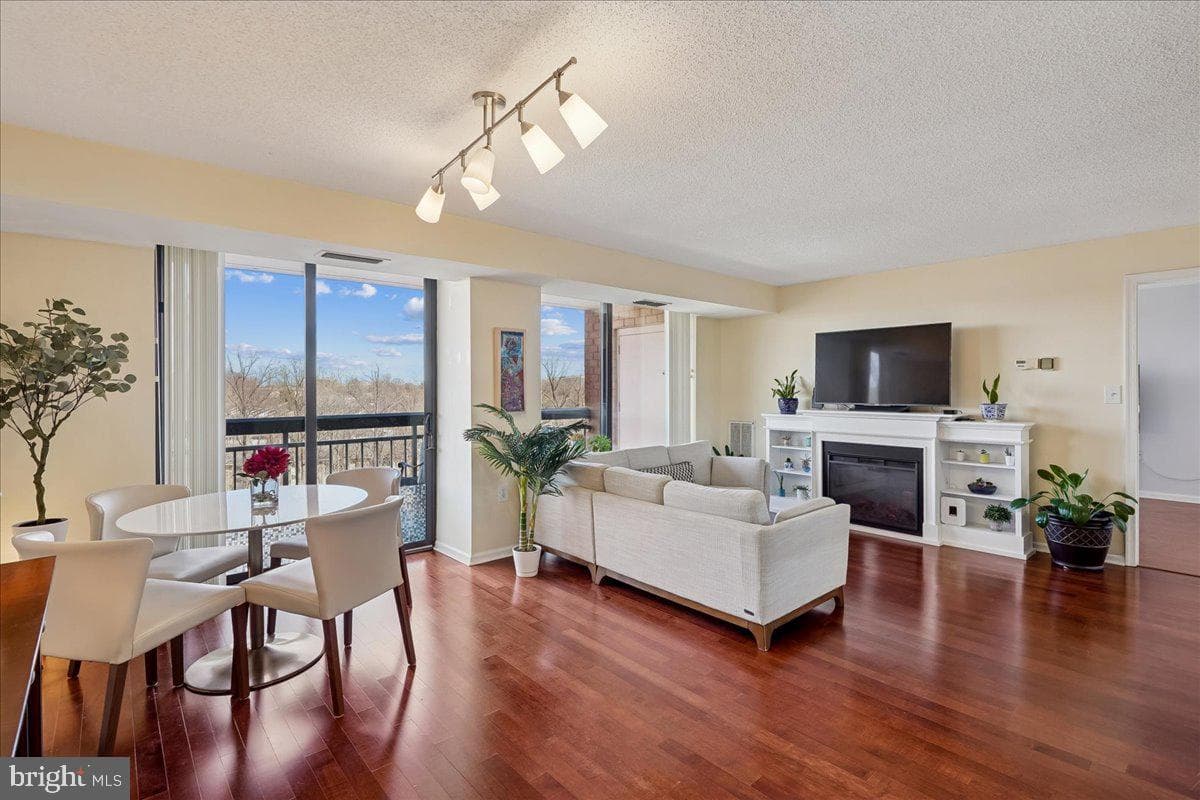 2230 George C Marshall Drive #904 photo 9