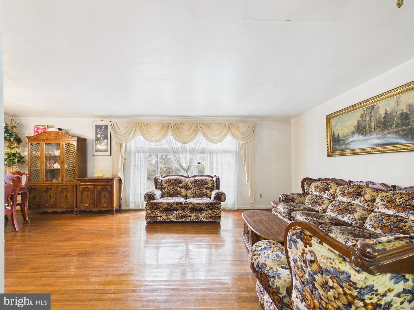 5907 Camberly Avenue photo 11