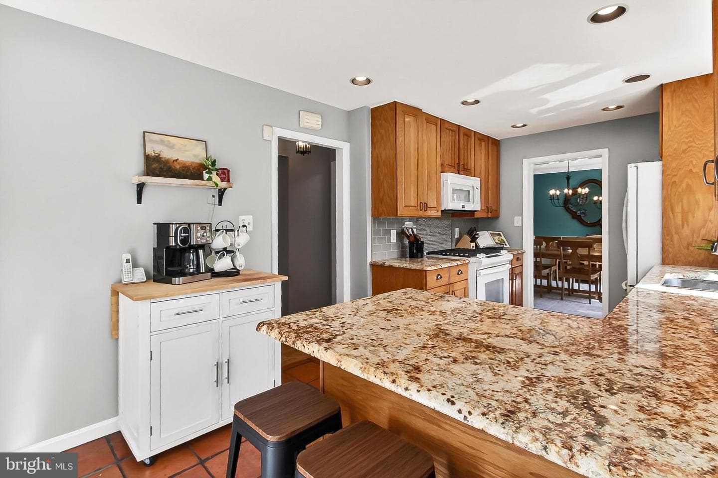 6621 Kerns Road photo 17